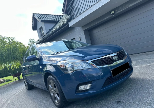 Kia Ceed cena 20700 przebieg: 149900, rok produkcji 2010 z Sosnowiec małe 92